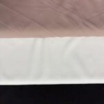 Tříbarevná látka: růžová, bílá, černá proužkovaná