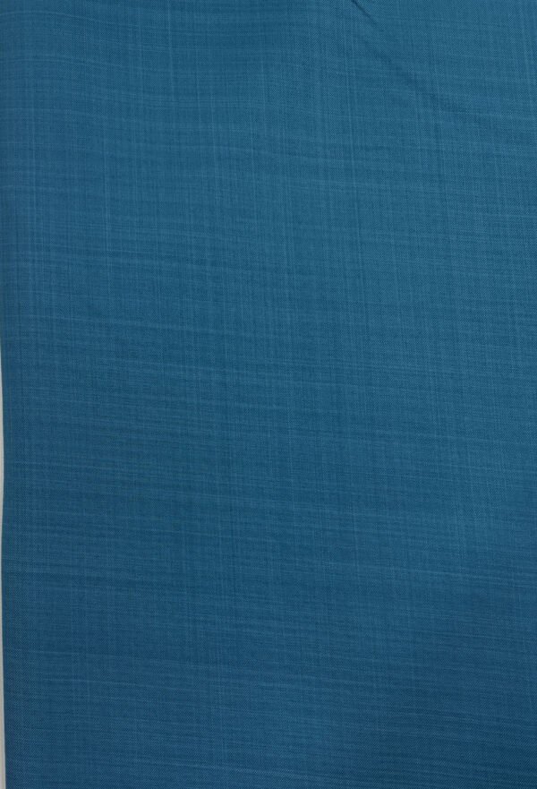 Modrá textilie s jemnou texturou.