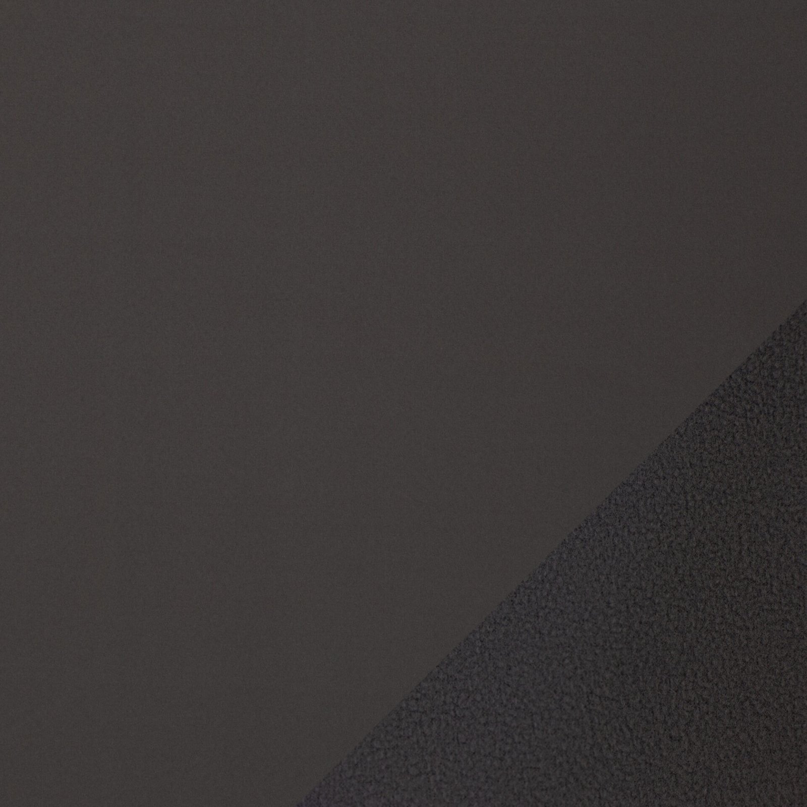 Černý texturovaný geometrický vzor na plátně